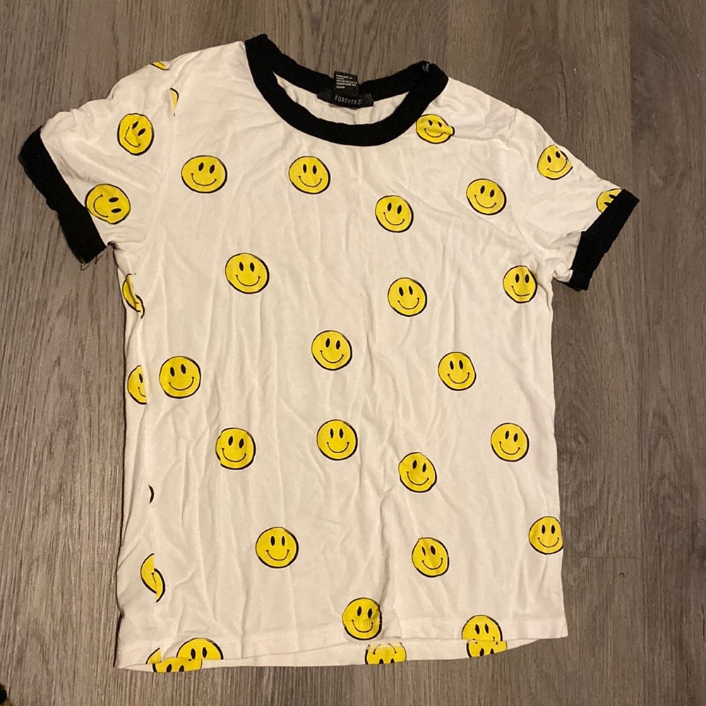 Smiley face print tshirt